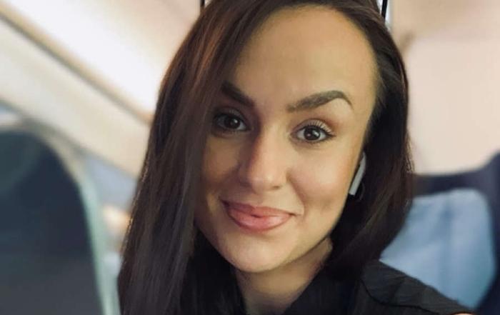 Enna von MAKSmanagement